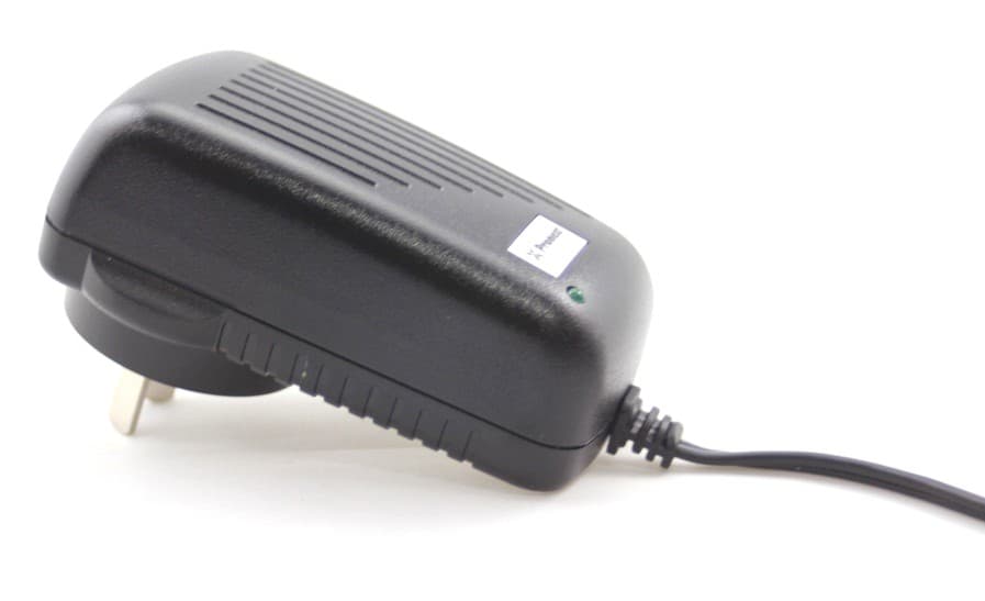 Fuente Switching Pronext de Tensión de Salida 5Vcc 2500mA. Certificada